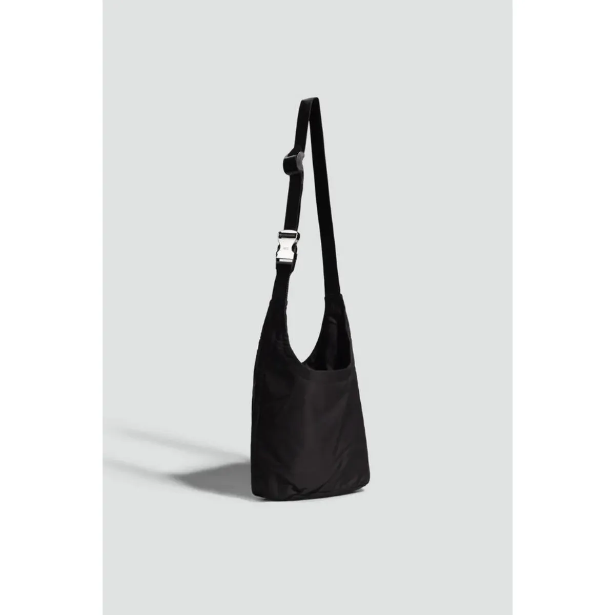 ARCS   LAZY Crossbody in Black Recycled Polyester