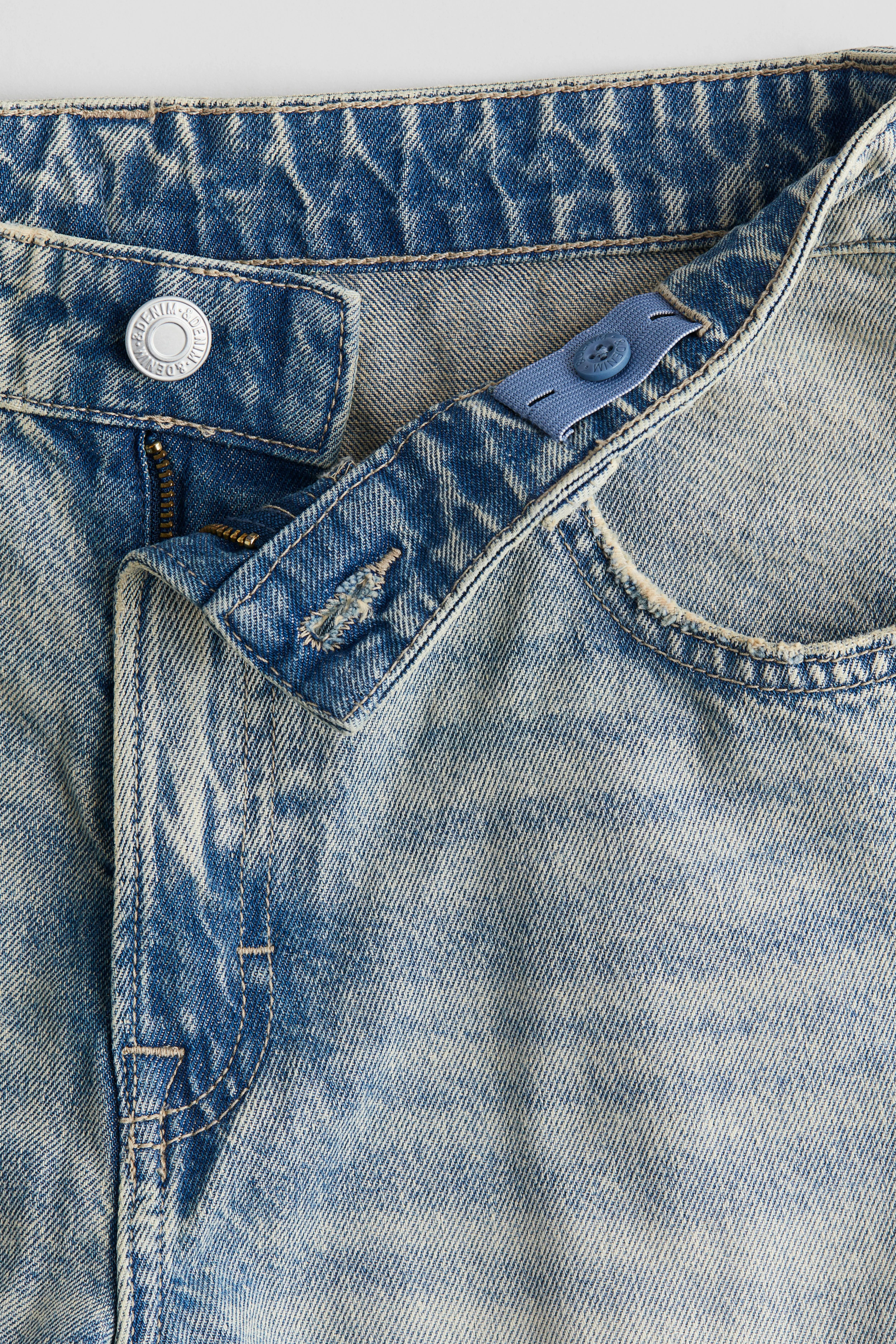 Baggy Fit jeans - Regular waist - Long - Light denim blue - Kids | H&M GB