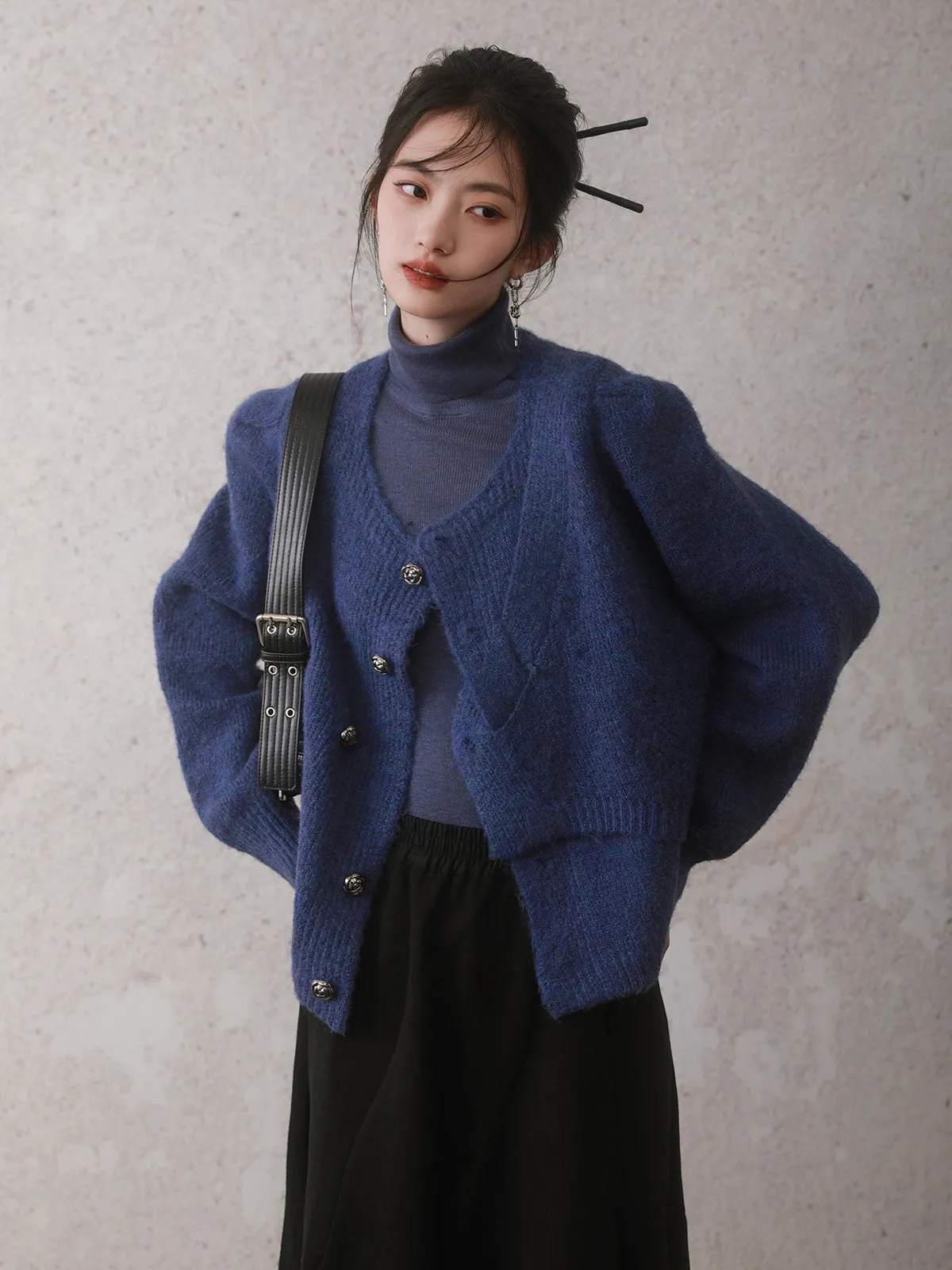 Basic Turtleneck Knitted Shirt