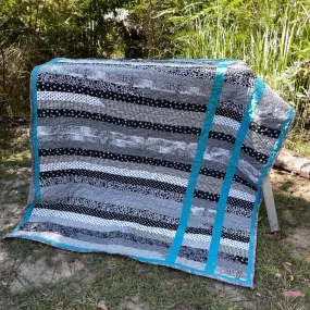 Black & White with Teal Quilt Finished Size 54 x 64 Approx