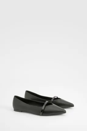 Contrast Detail Pointed Flats