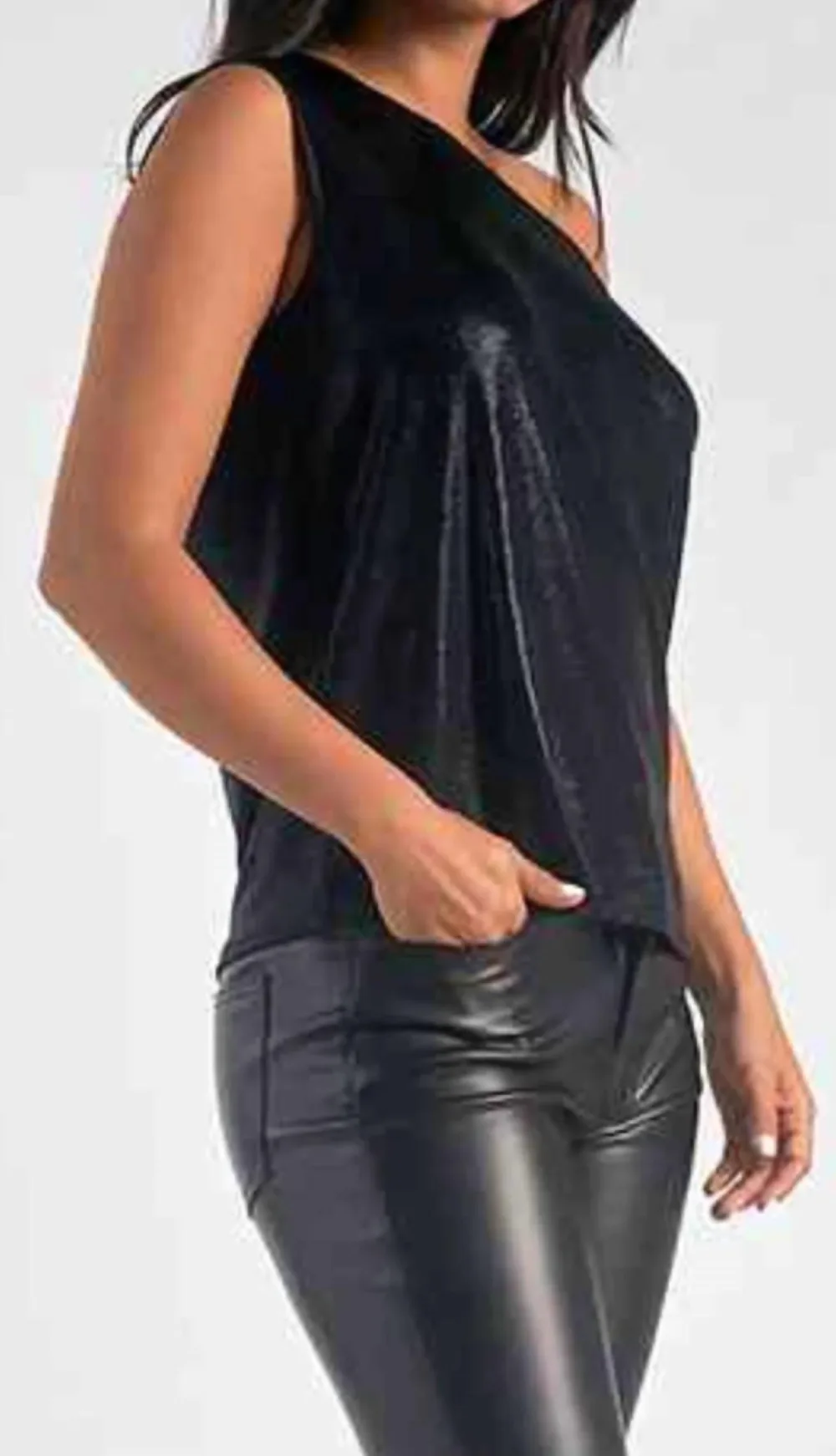 ELAN - Liquid Metal Off The Shoulder Sleeveless Top