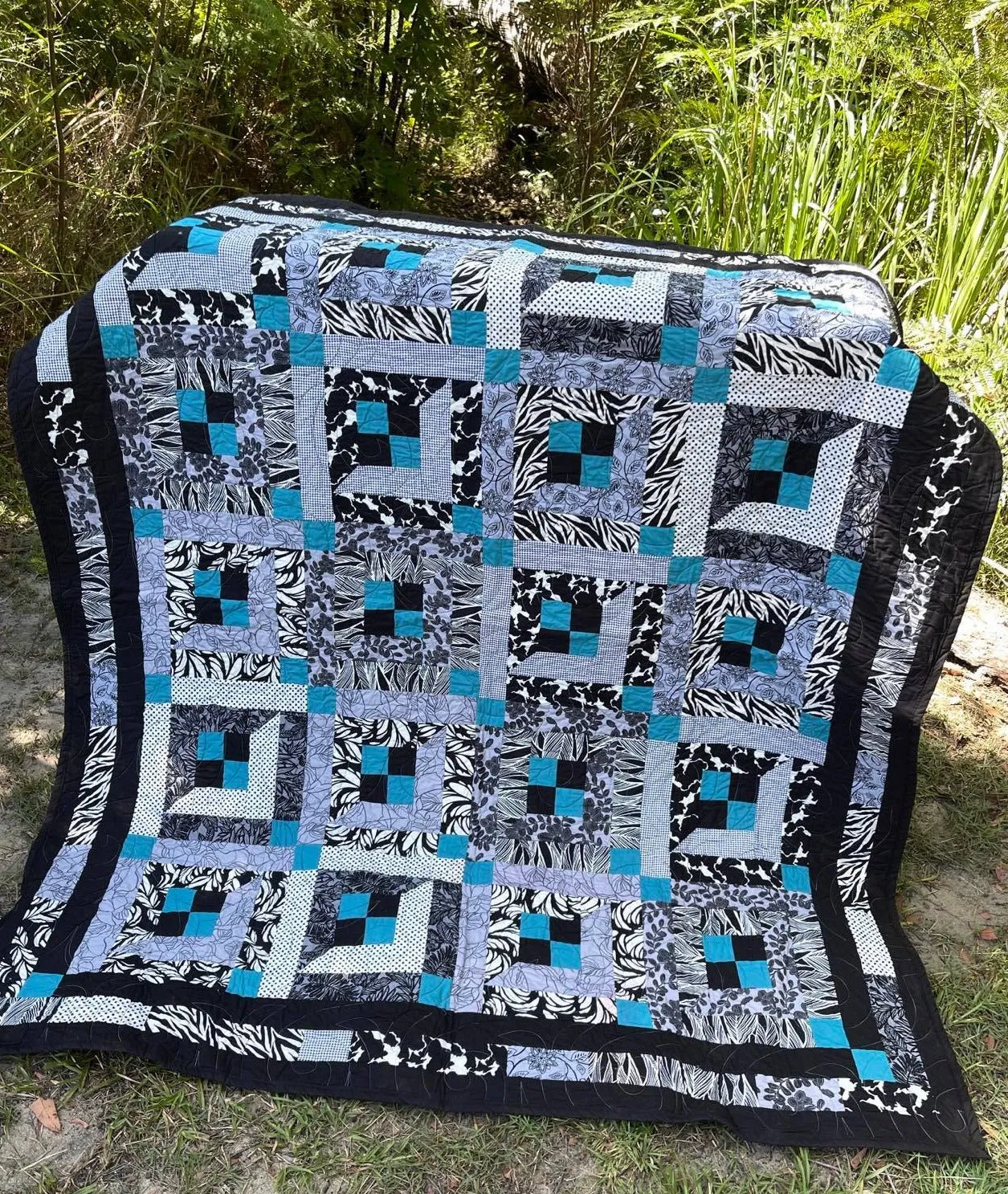 Geomaze Black & White with Teal Quilt Finished Size 61 x 69 Approx