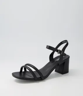 I LOVE BILLY Zelkie Black Sandals