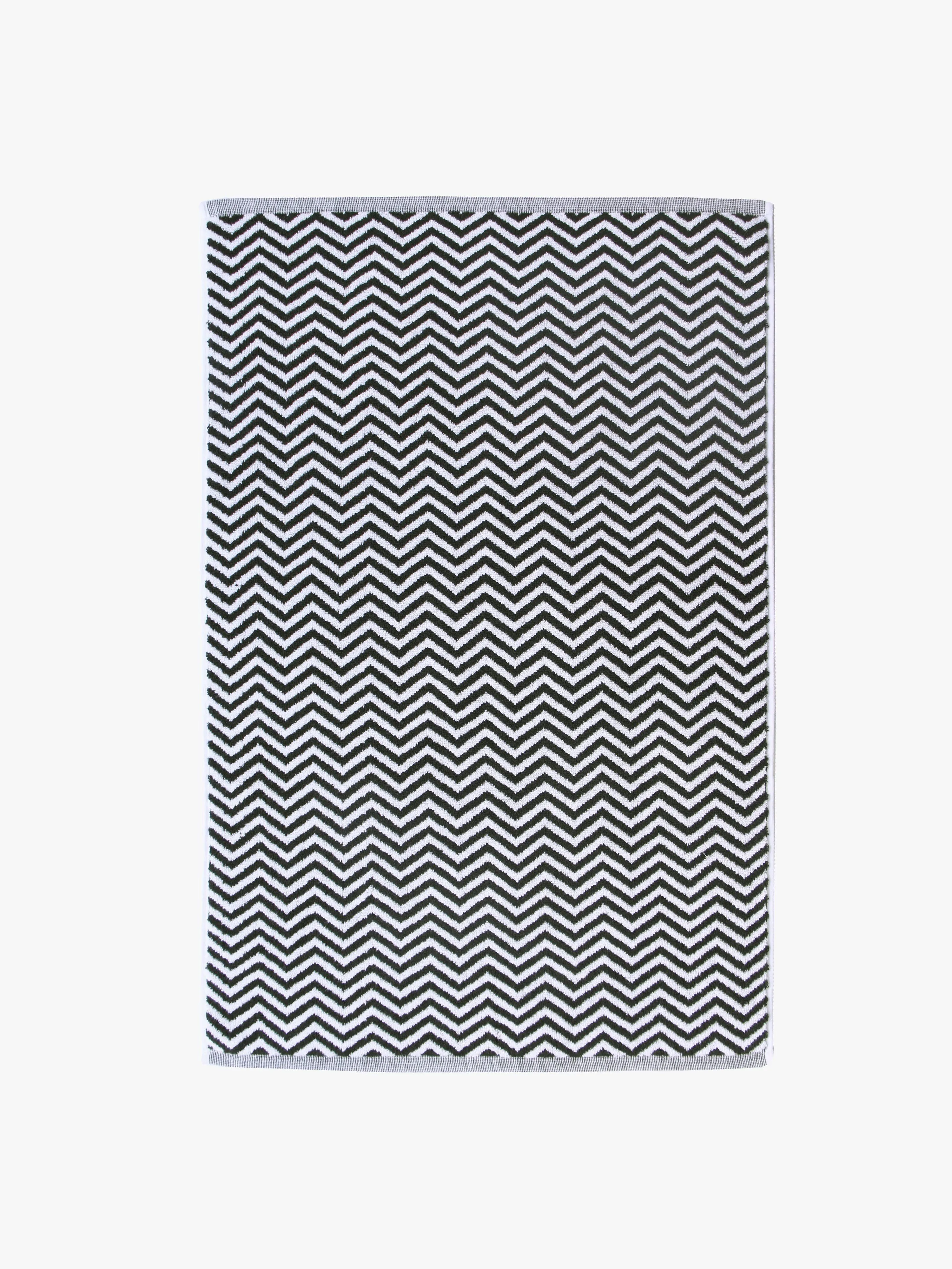 L and M Home Luxe Towels Herringbone