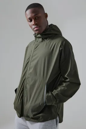 Man Active Regular Fit Trail Windbreaker