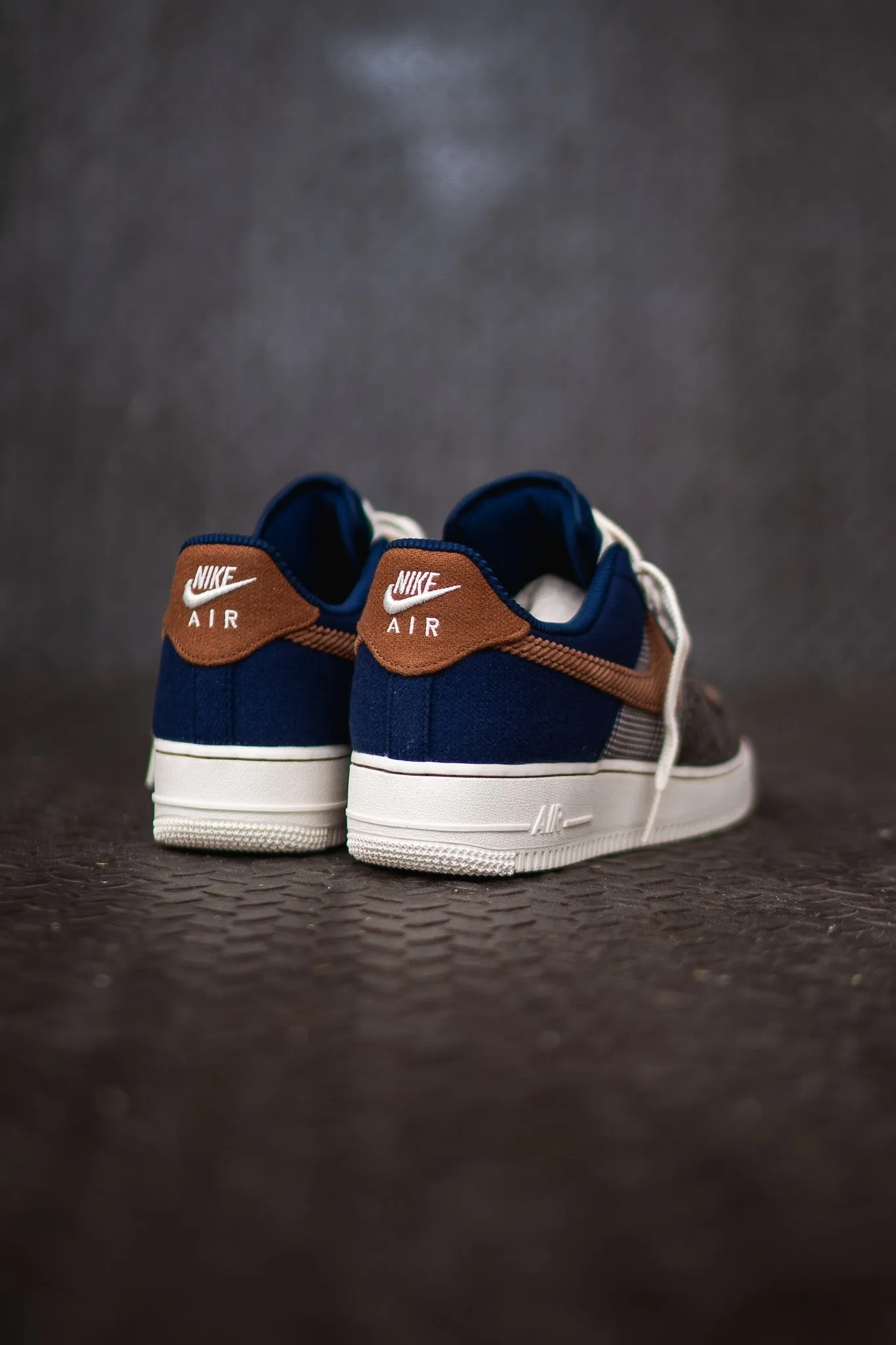 Mens Nike Air Force 1 '07 Premium (Corduroy Navy)