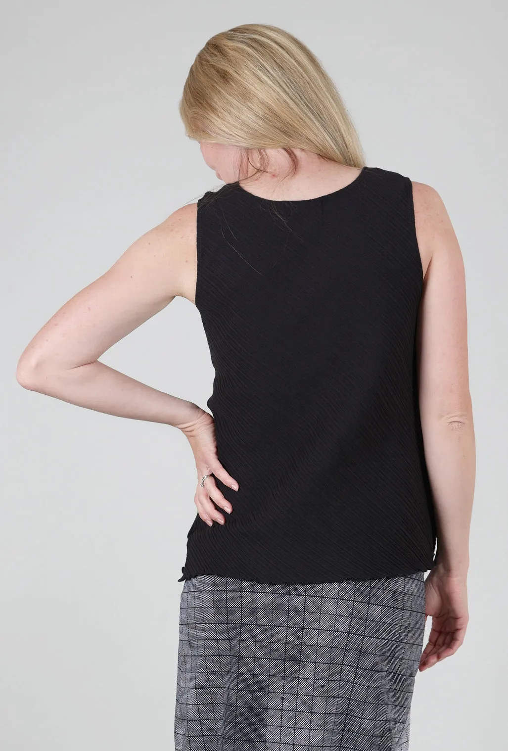 Micropleat Tank, Black