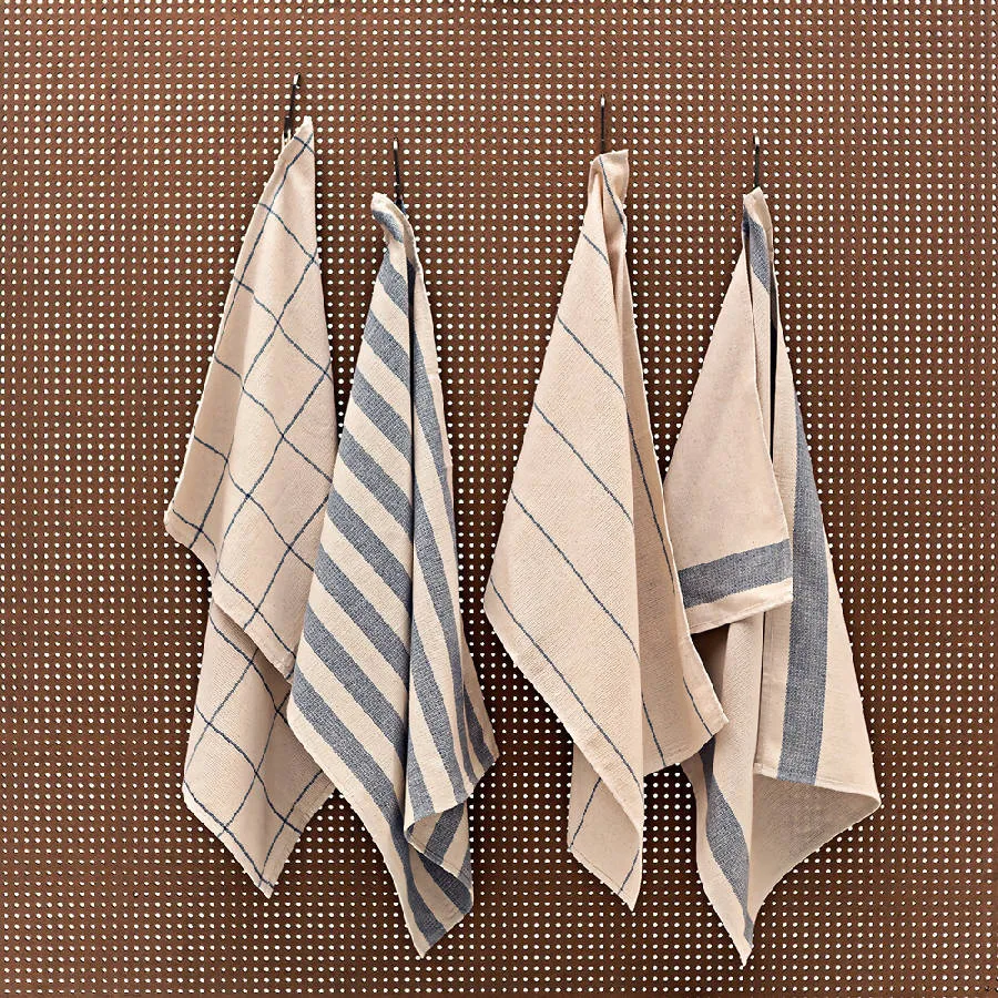 Minimal Kitchen Towels - Set of 4