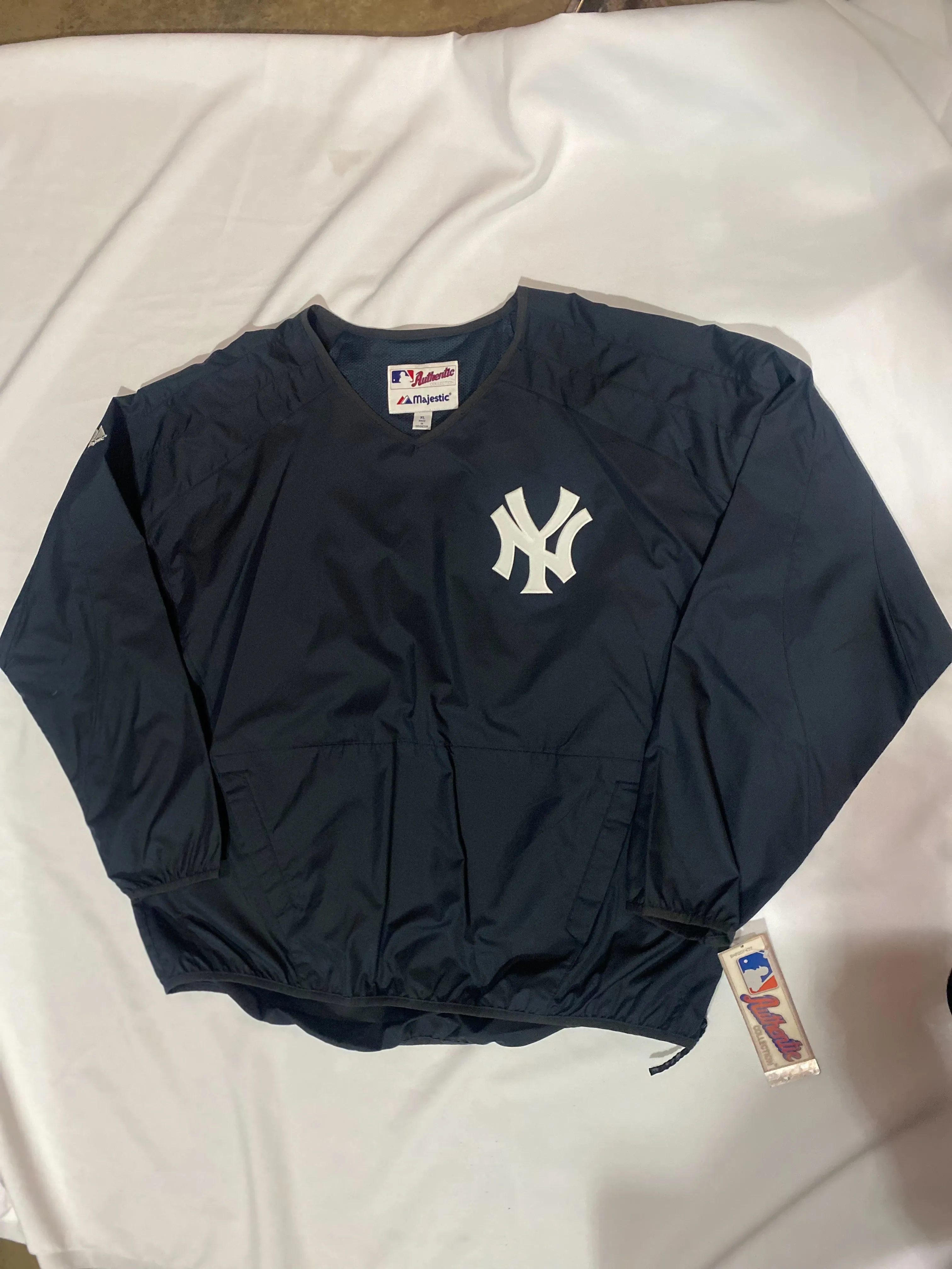 New York Yankees Majestic Windbreaker