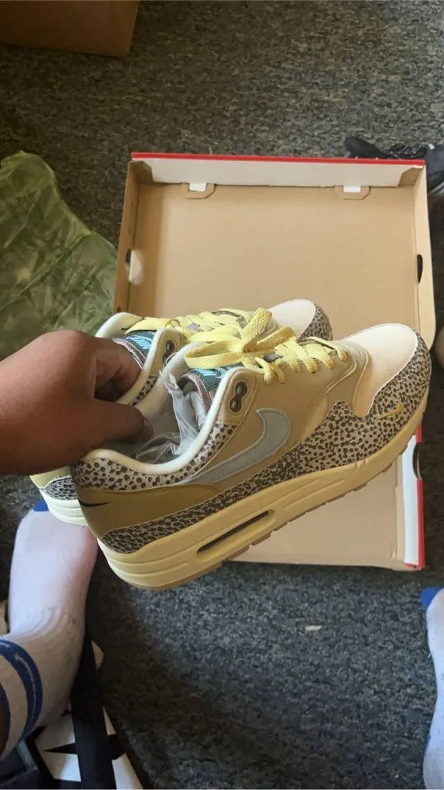 Nike air max 1 safari beige