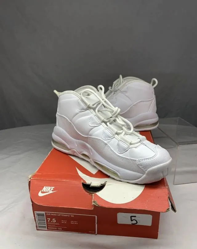 Nike Air Max Uptempo 95 Triple White 922935-100 Size 7.5.