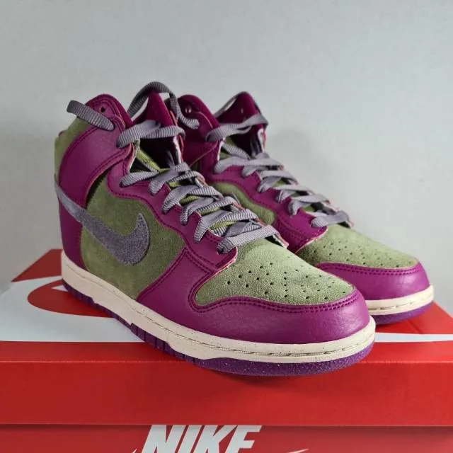 Nike dunk high dynamic berry