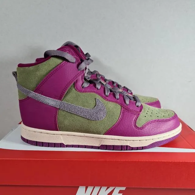 Nike dunk high dynamic berry