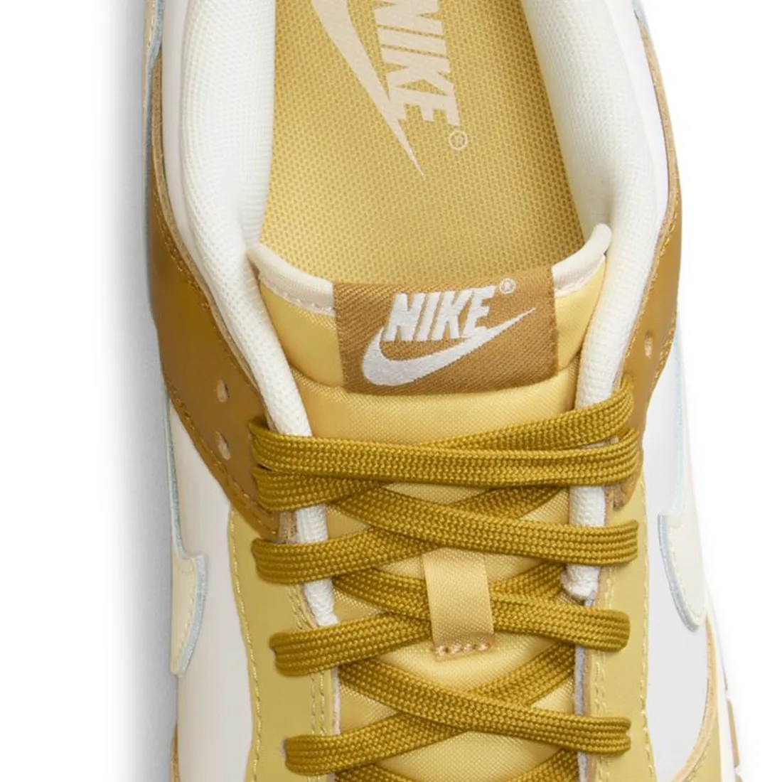 Nike Men Dunk Low Retro (bronzine / coconut milk-saturn gold-sail)