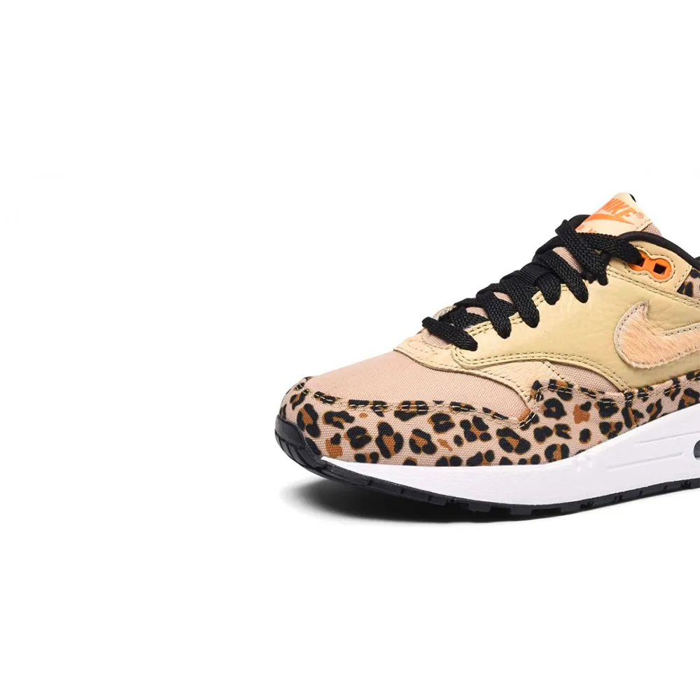 Nike W Air Max 1 PRM Sneakers Desert Ore / Orange Peel Black Wheat