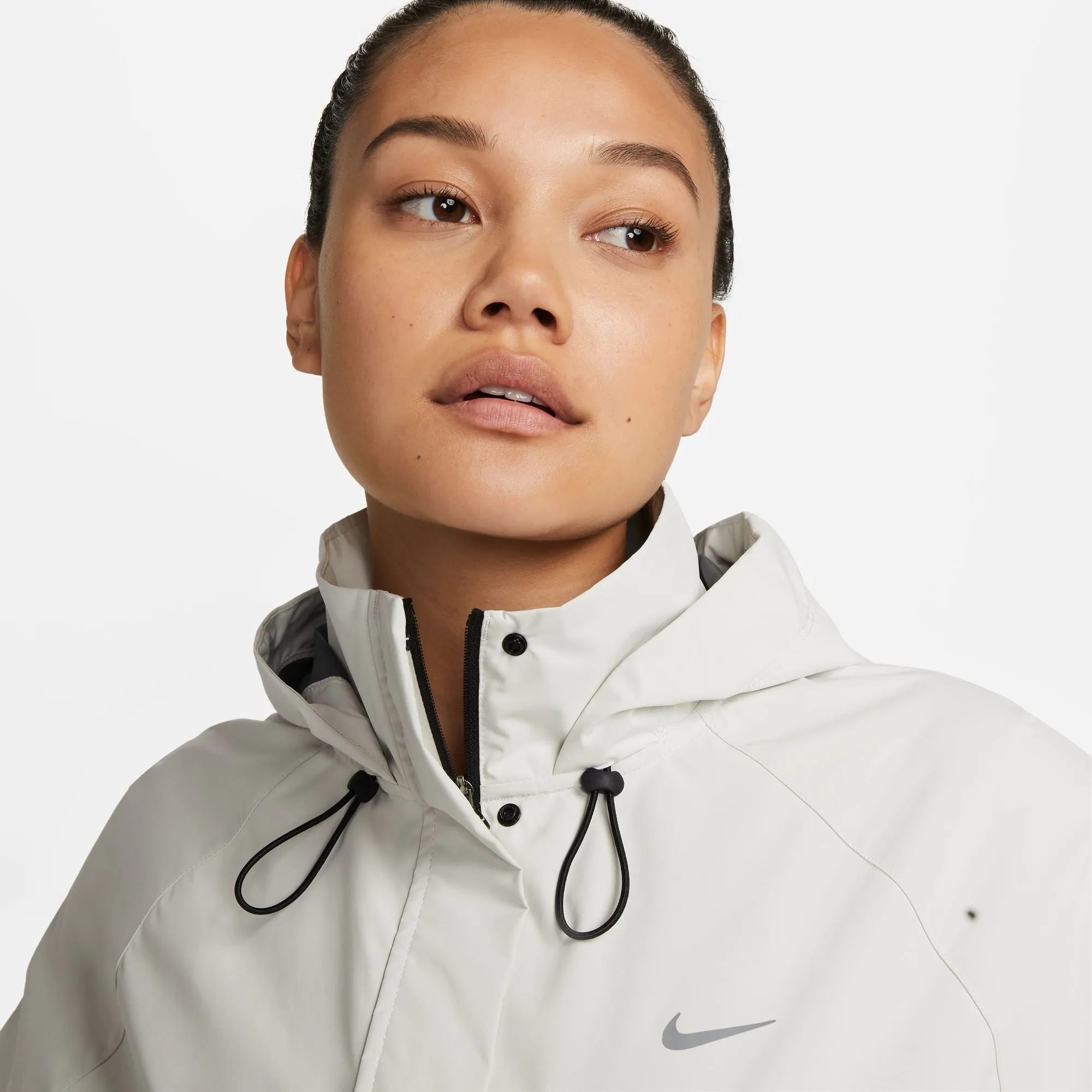 Nike Women's Storm-FIT Swift Running Jacket Pale Ivory / Black