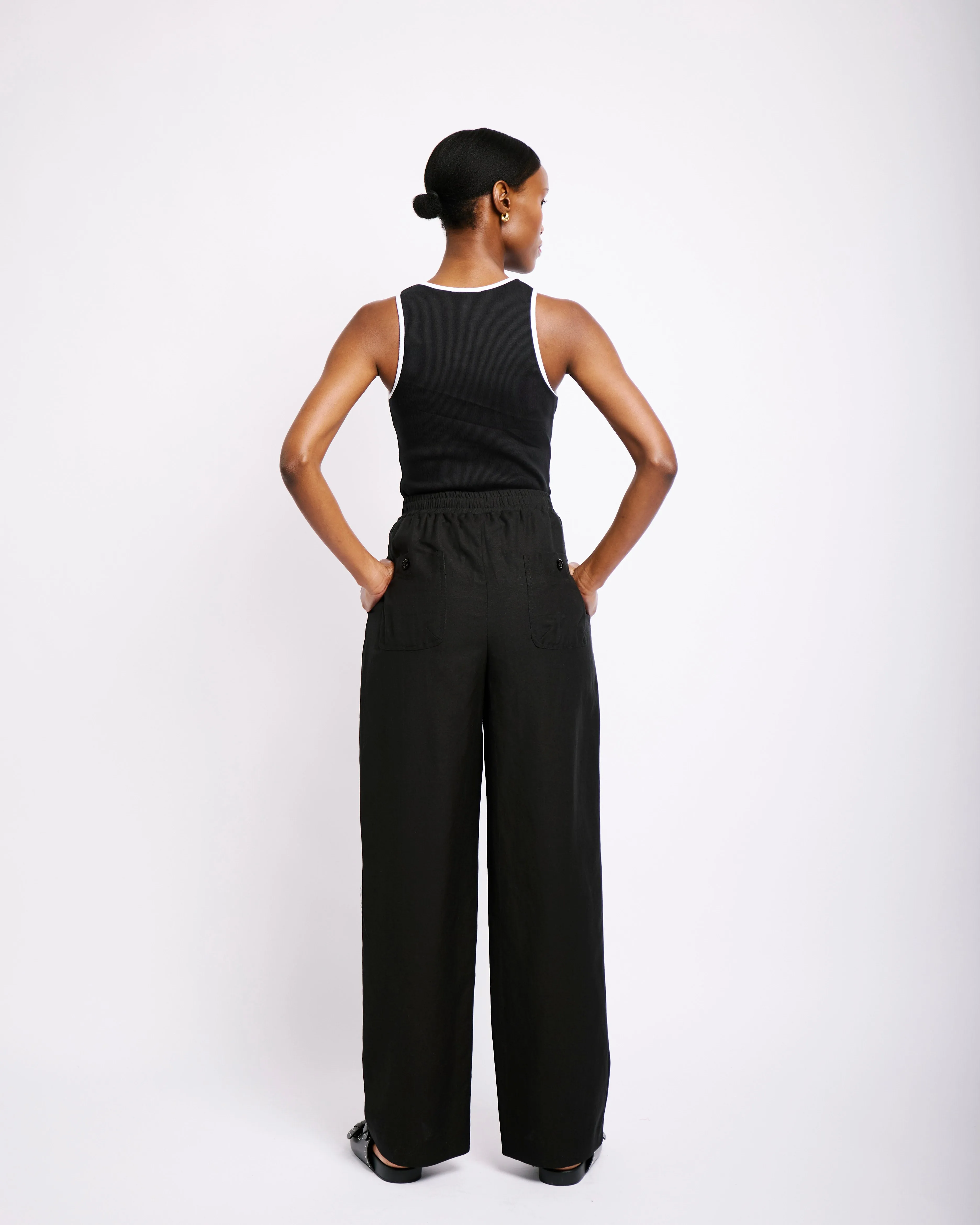 Straight Leg Linen Pants in Black