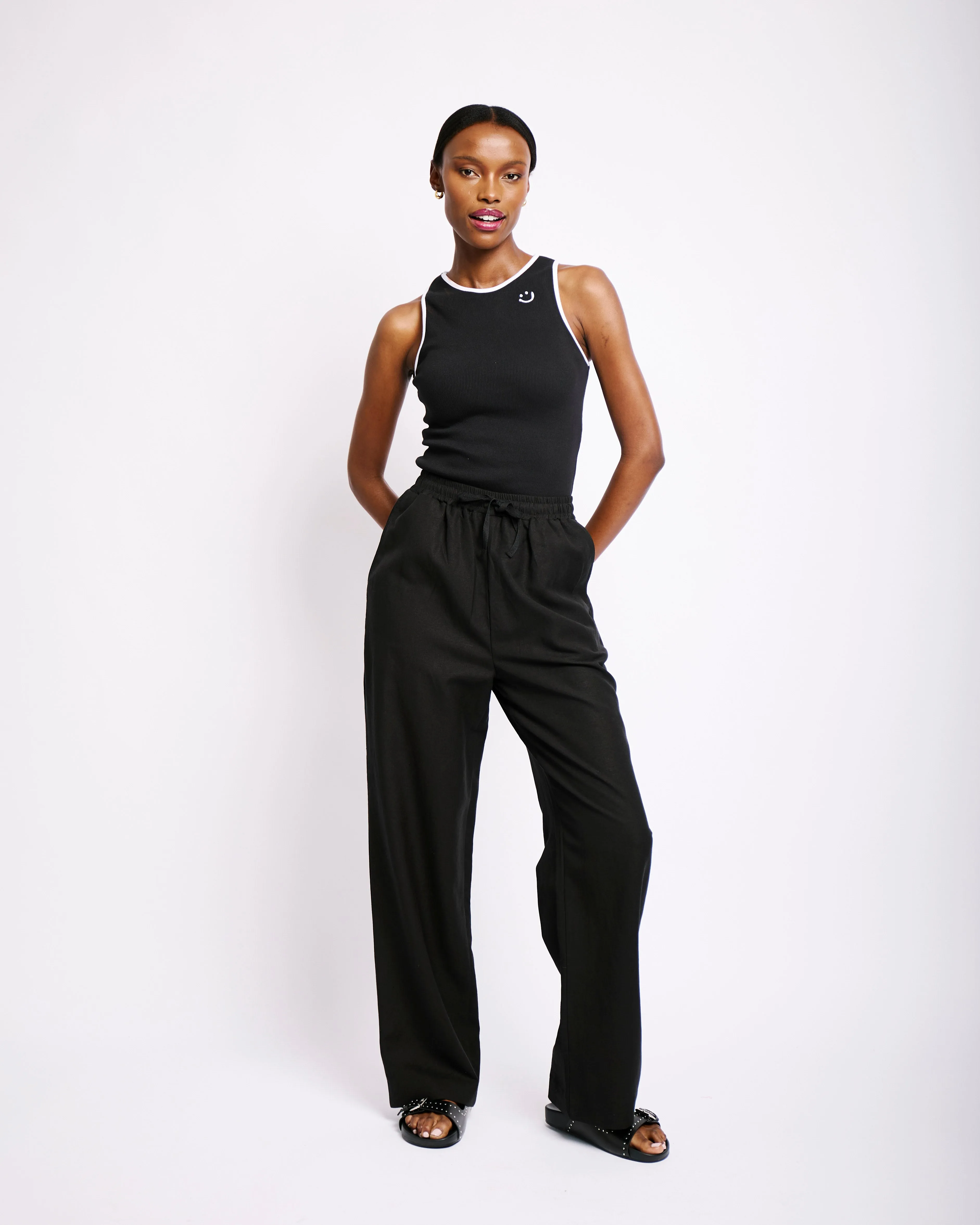 Straight Leg Linen Pants in Black