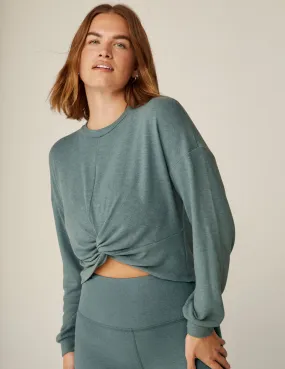 Turn Inward Front Twist Cropped Pullover